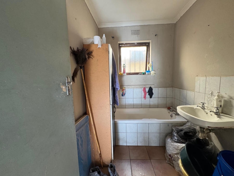3 Bedroom Property for Sale in Hillcrest Heights Western Cape